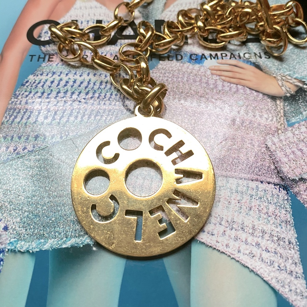 Meet your Posher, Vintage Coco Lover